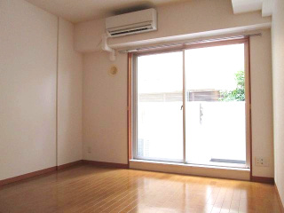 その他部屋・スペース　ゆったりした洋室です