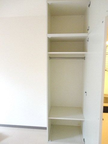 収納　★荷物・洋服・掃除機・・全て置いちゃいましょう★