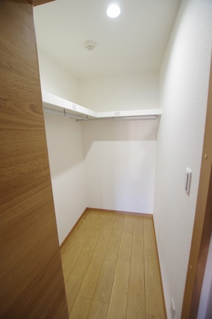 収納　類似室内