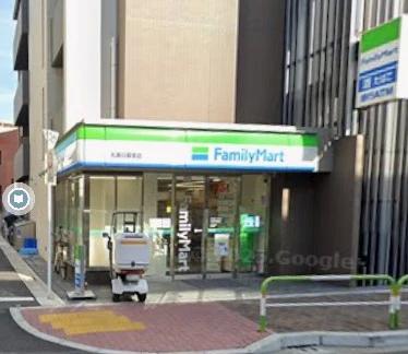 コンビニ　ファミリーマート 丸善日暮里店（コンビニ）まで220m