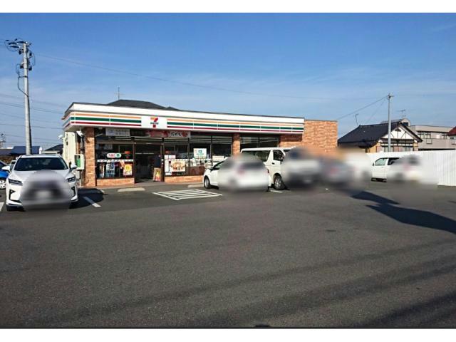 コンビニ　セブンイレブン郡山三中前店（コンビニ）まで776m