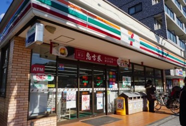 コンビニ　セブンイレブン 横浜本牧2丁目店（コンビニ）まで142m