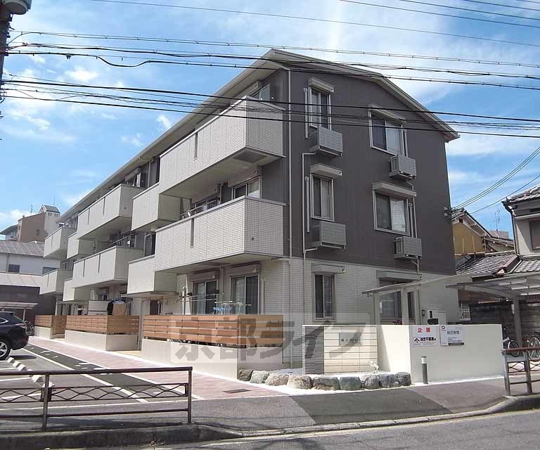 その他共有部分　入口はこちら側です