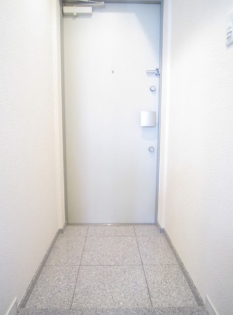 ブライズ神田の玄関写真