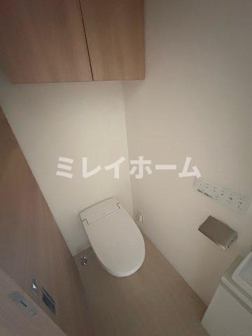 トイレ　同建物内、別のお部屋の参考写真になります。