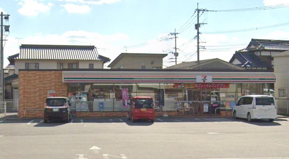 コンビニ　セブンイレブン（コンビニ）まで500m