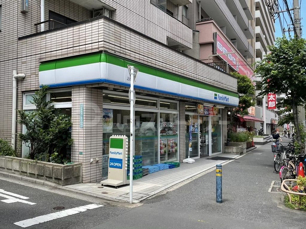 コンビニ　ファミリーマート　上池袋店（コンビニ）まで300m