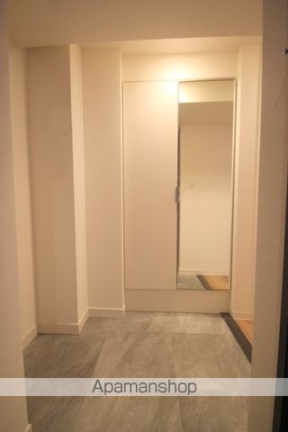 プレサンス北浜オリジンの玄関写真