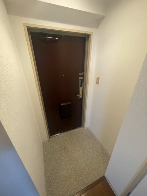 リアライズ尼崎の玄関写真