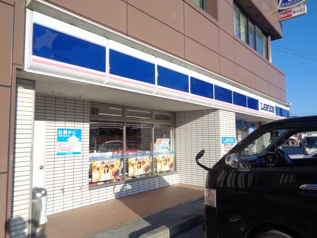 コンビニ　ローソン　彦根郵便局前店（コンビニ）まで400m