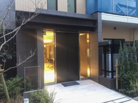 エントランス　建物の内部です