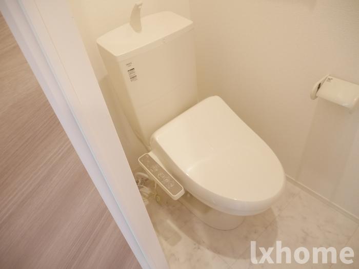 トイレ　清潔感のあるトイレです