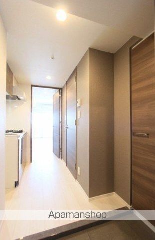 都営三田線 板橋区役所前駅 徒歩6分 15階建 築10年の玄関写真