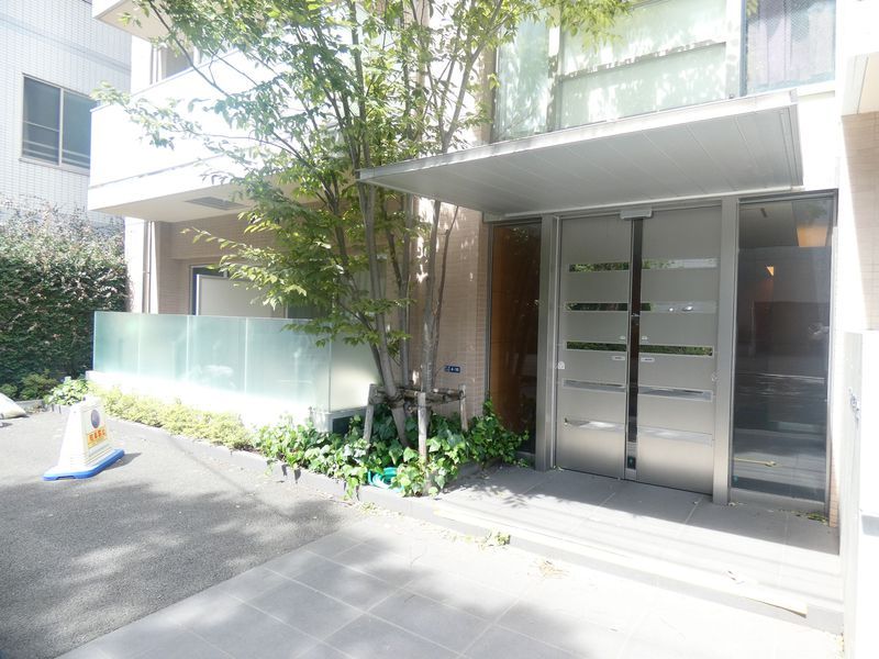 都営浅草線 高輪台駅 徒歩5分 10階建 築15年の外観写真