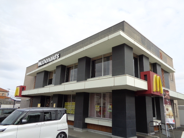飲食店　マクドナルド鶴巻温泉店（飲食店）まで3769m