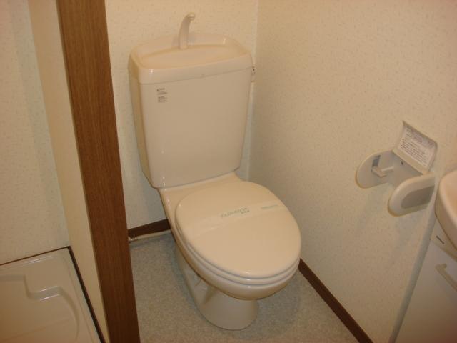 ＪＲ京浜東北線 与野駅 徒歩3分 2階建 築21年のトイレ写真
