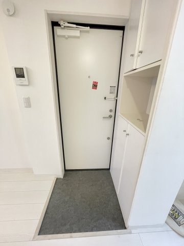 アルモニー下新庄の玄関写真