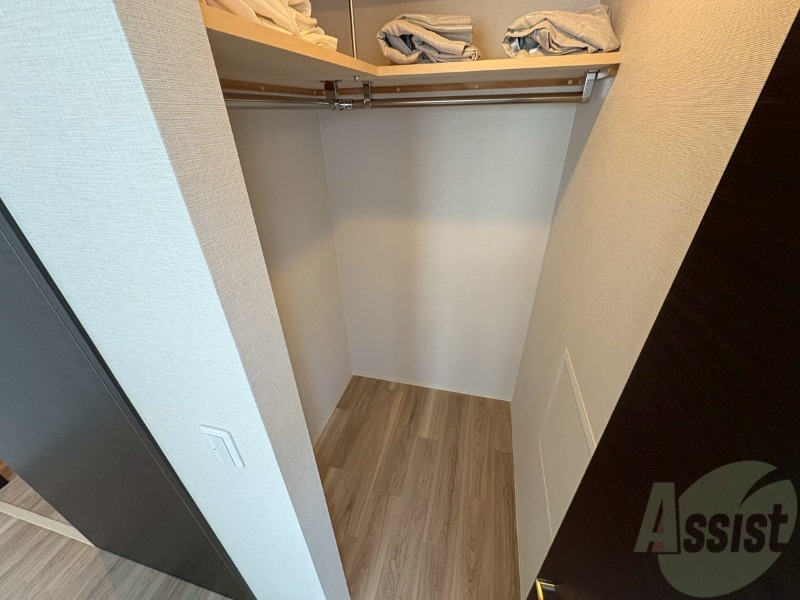 収納　クローゼットがありました。お洋服や荷物はここへ