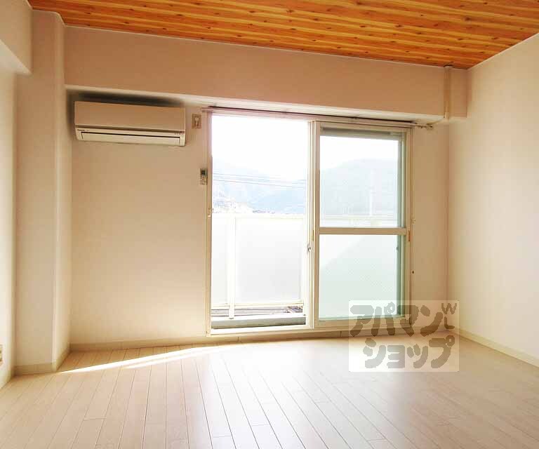 居室・リビング　日当たりの良いお部屋・