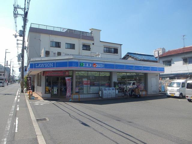 コンビニ　ローソン長吉六反3丁目店（コンビニ）まで215m