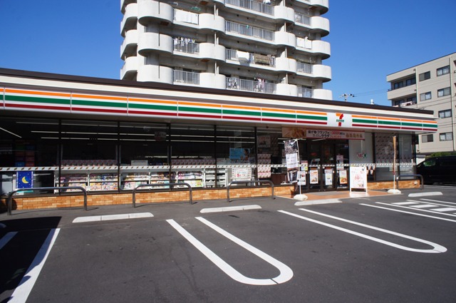 コンビニ　セブンイレブン 松戸根本店（コンビニ）まで577m