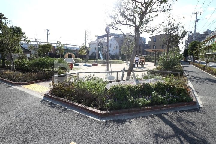 公園　篠崎仲町公園（公園）まで1290m