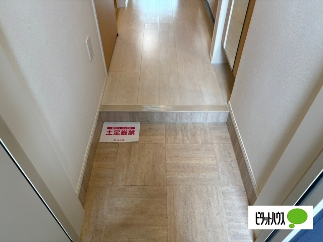 ミレニアムパレス権堂の玄関写真