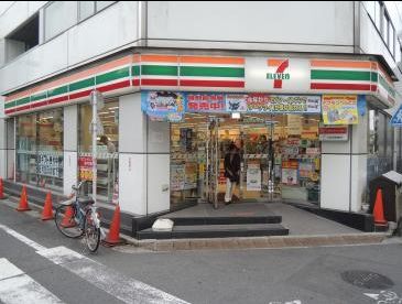 コンビニ　セブンイレブン大田区蒲田5丁目店（コンビニ）まで122m