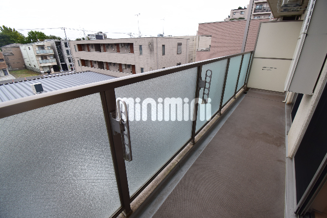 バルコニー　別号室参照。