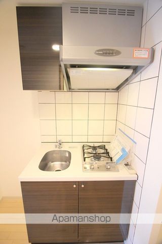 地下鉄長堀鶴見緑地線 ドーム前千代崎駅 徒歩4分 12階建 築16年のキッチン写真
