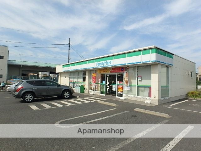 コンビニ　ファミリーマート（コンビニ）まで164m