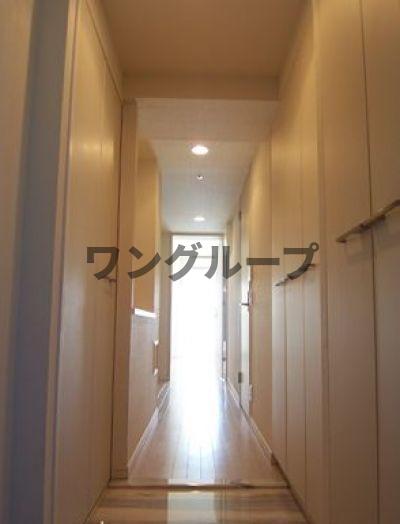 フィース駒込六義園の玄関写真