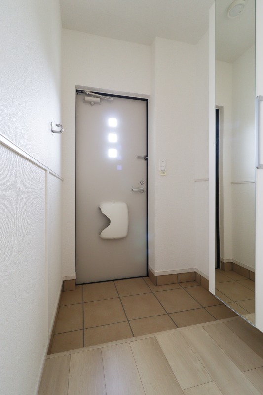 玄関　図面と現状に相違がある場合には現状を優先