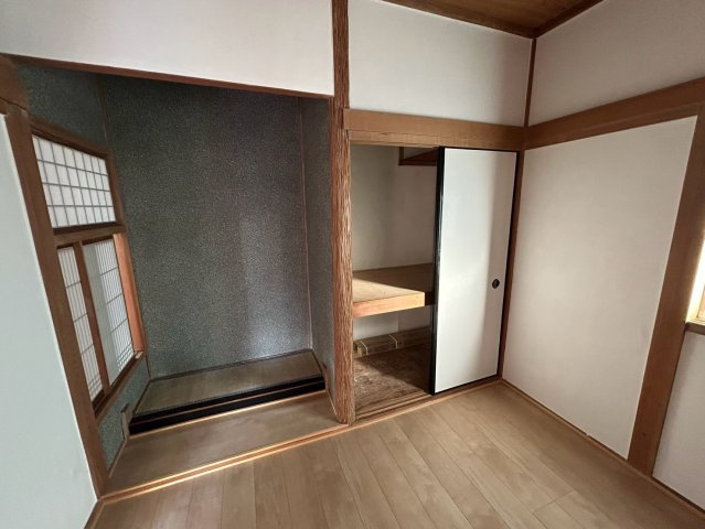 伏山3丁目戸建の内装写真