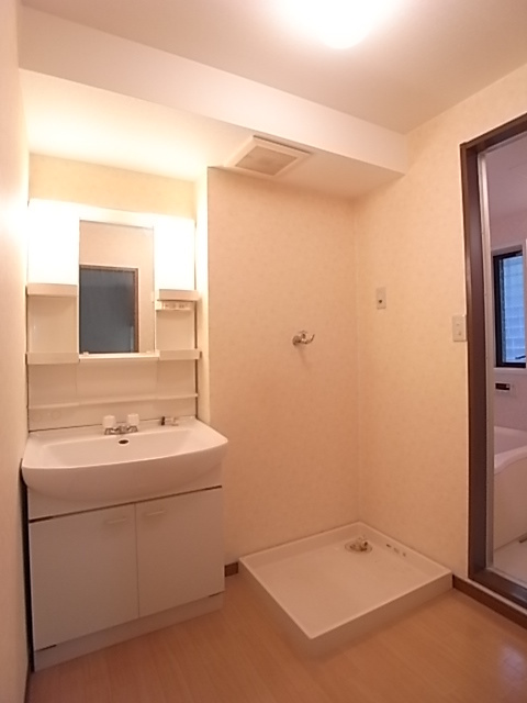 マンションギュゼール2の内装写真