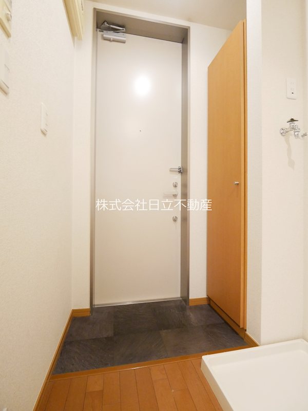 メゾン初台の玄関写真