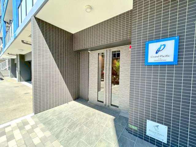 エントランス　綺麗なエントランスです。