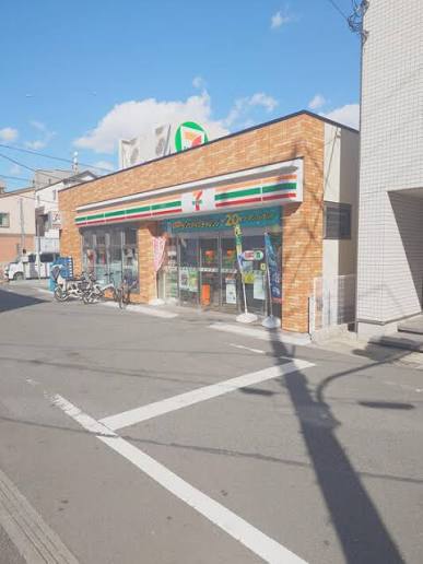 コンビニ　セブンイレブン 台東三ノ輪2丁目店（コンビニ）まで121m