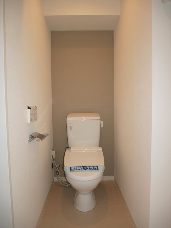 トイレ　別号室参考写真