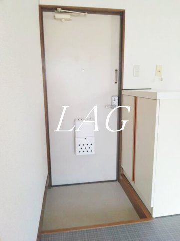 玄関　玄関です。