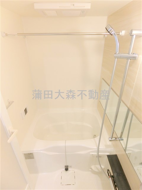 バス・シャワールーム　追焚+浴室乾燥機付きのバスルーム　お風呂