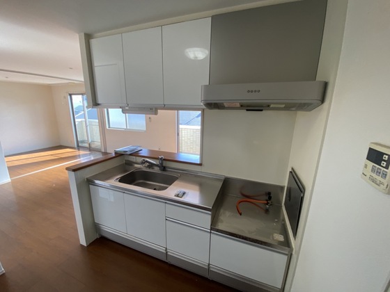 キッチン　※別部屋の写真です
