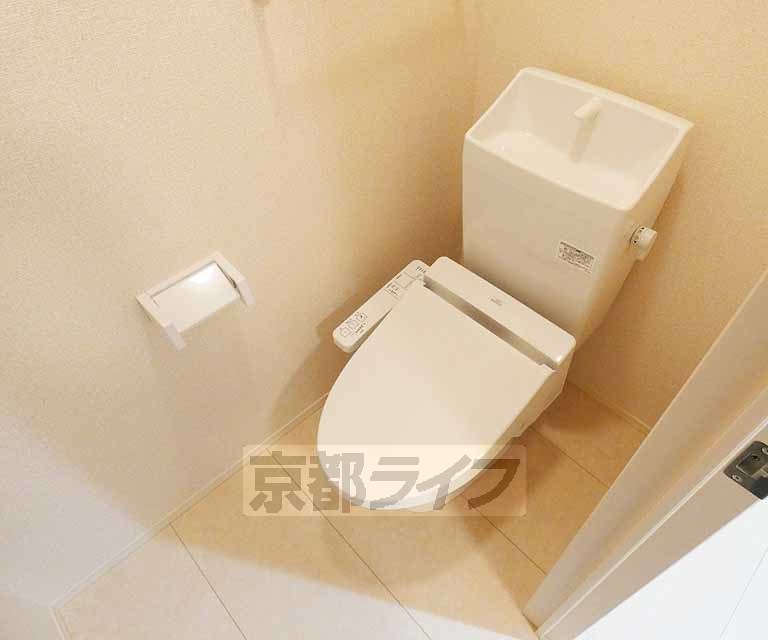 トイレ　ウォシュレットトイレになります。
