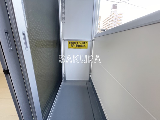 バルコニー　便利で嬉しいバルコニー付きです♪