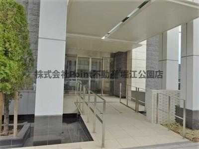 地下鉄御堂筋線 なんば駅 徒歩6分 35階建 築13年の外観写真