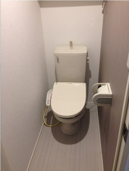 トイレ　同タイプのお部屋のお部屋となります。