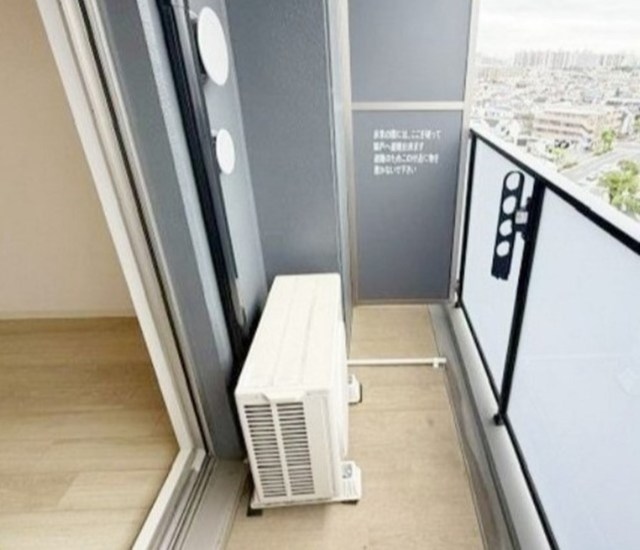 バルコニー　別部屋同仕様タイプ