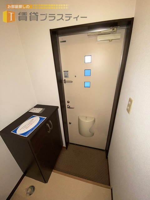 ＪＲ総武線 船橋駅 徒歩15分 3階建 築19年の玄関写真
