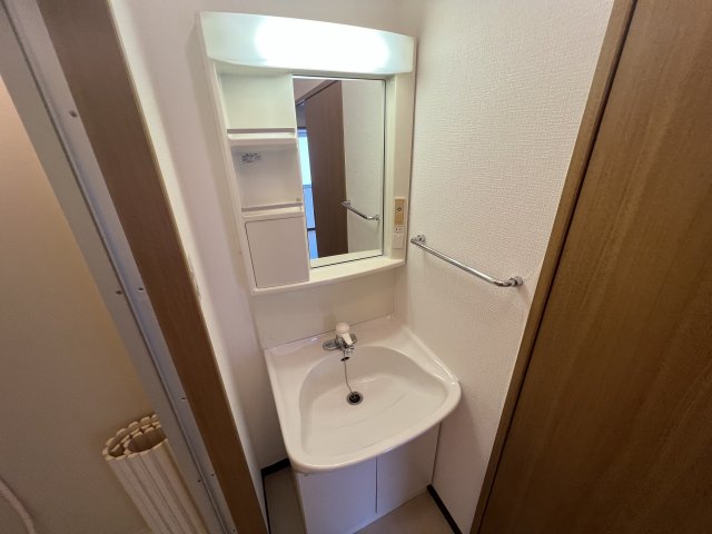 洗面設備　独立洗面化粧台付きでおすすめです！