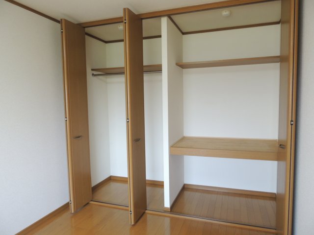 収納　こまごまとしたものを収納できそうですね